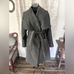 Waterfall collar coat